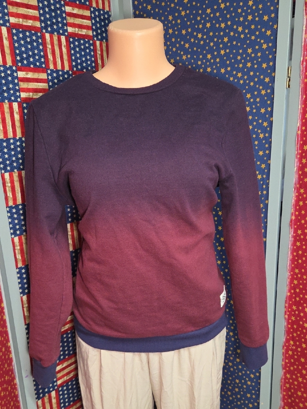 art class Ombre Crewneck Sweater in Purple and Burgundy Fade